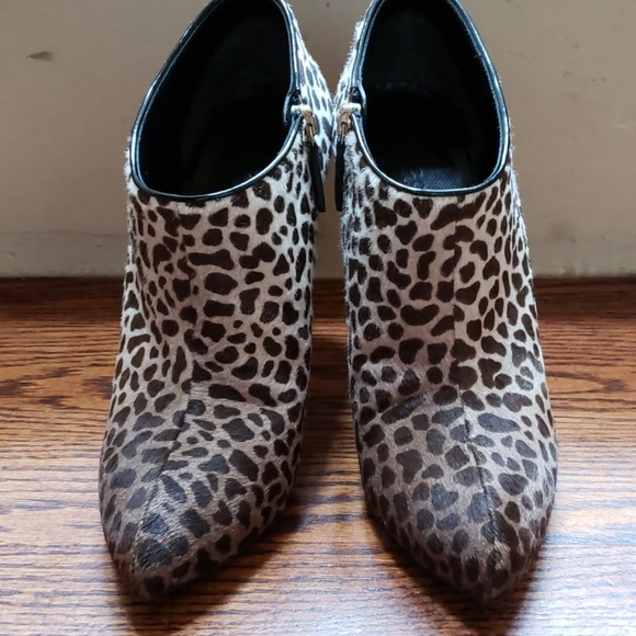 Gucci booties - Picture 1 of 8